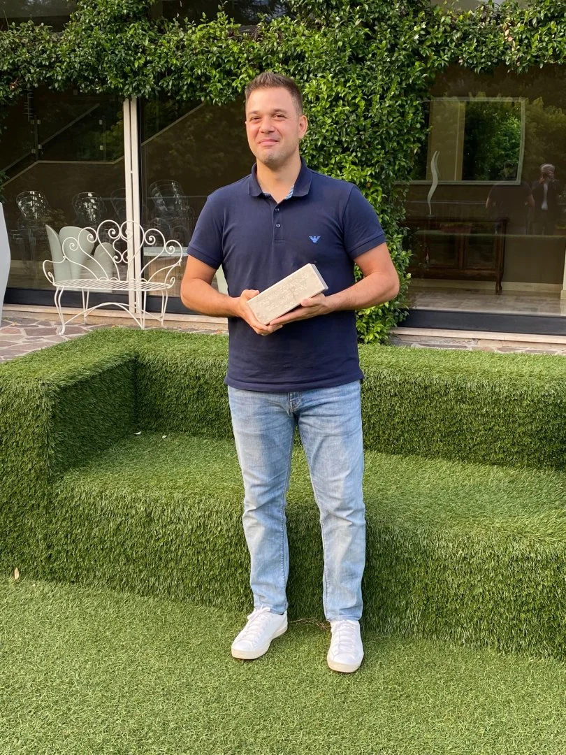 il figlio di Enzo loda