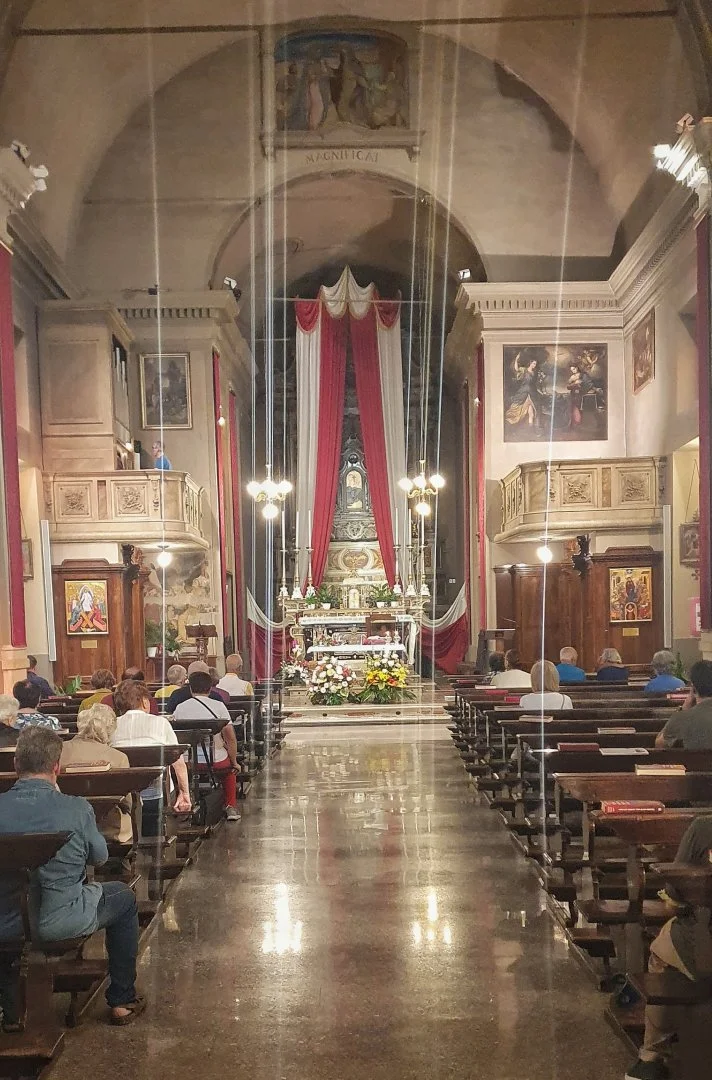 chiesa Sant'Eufemia della Fonte, interno